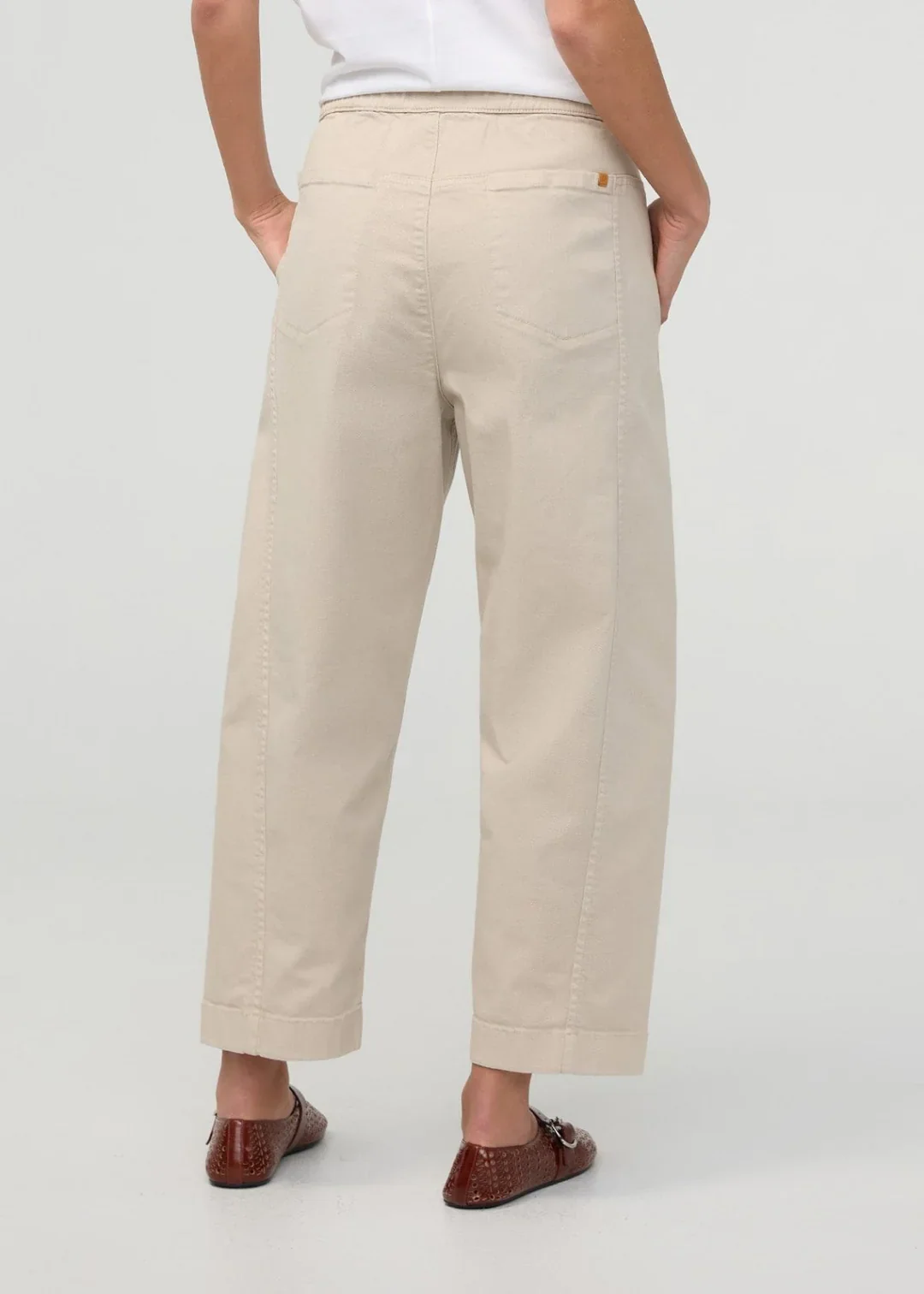Duer FlexTwill Barrel Pull-On Pant Women's - Image 6