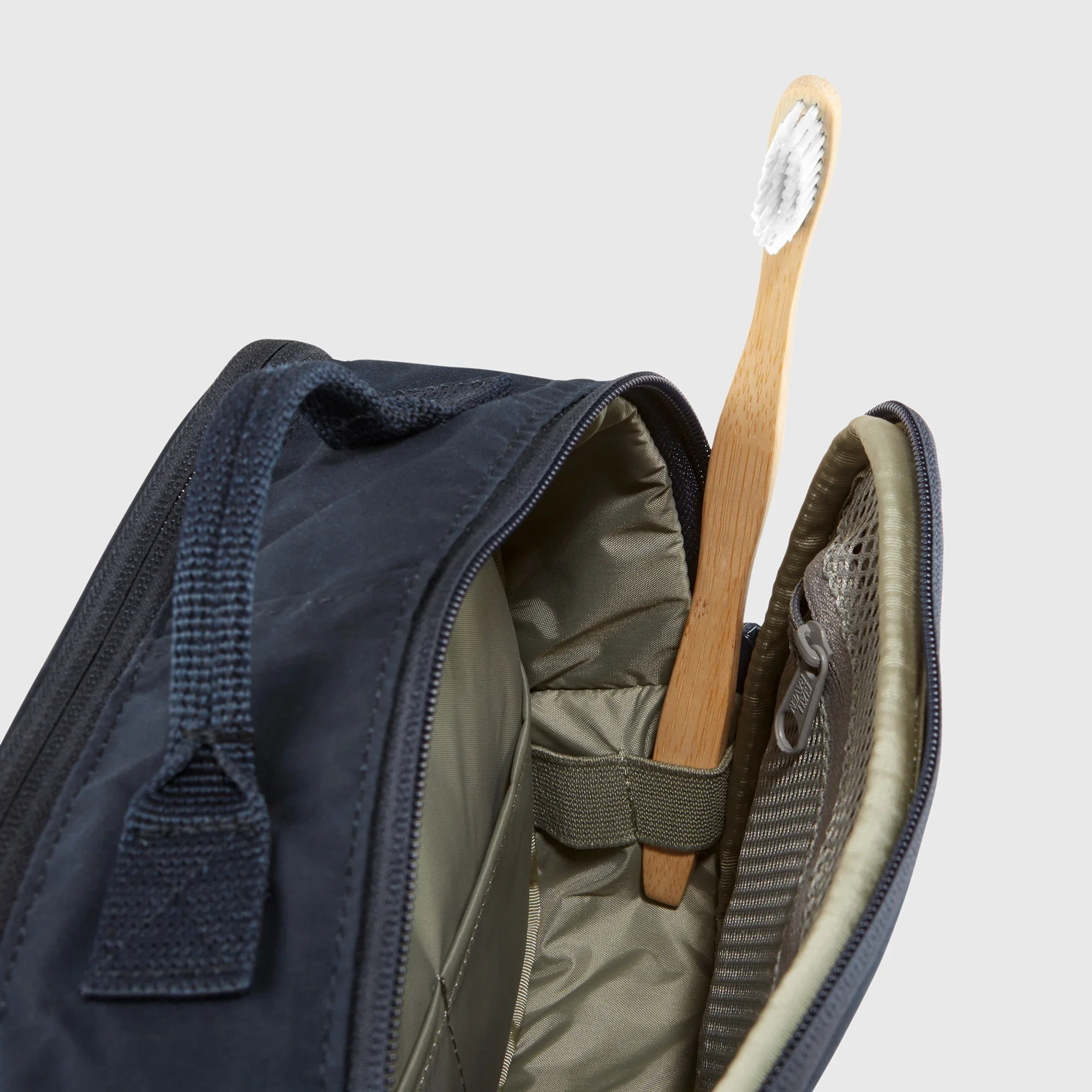 Fjallraven Kanken Toiletry Bag - Image 3