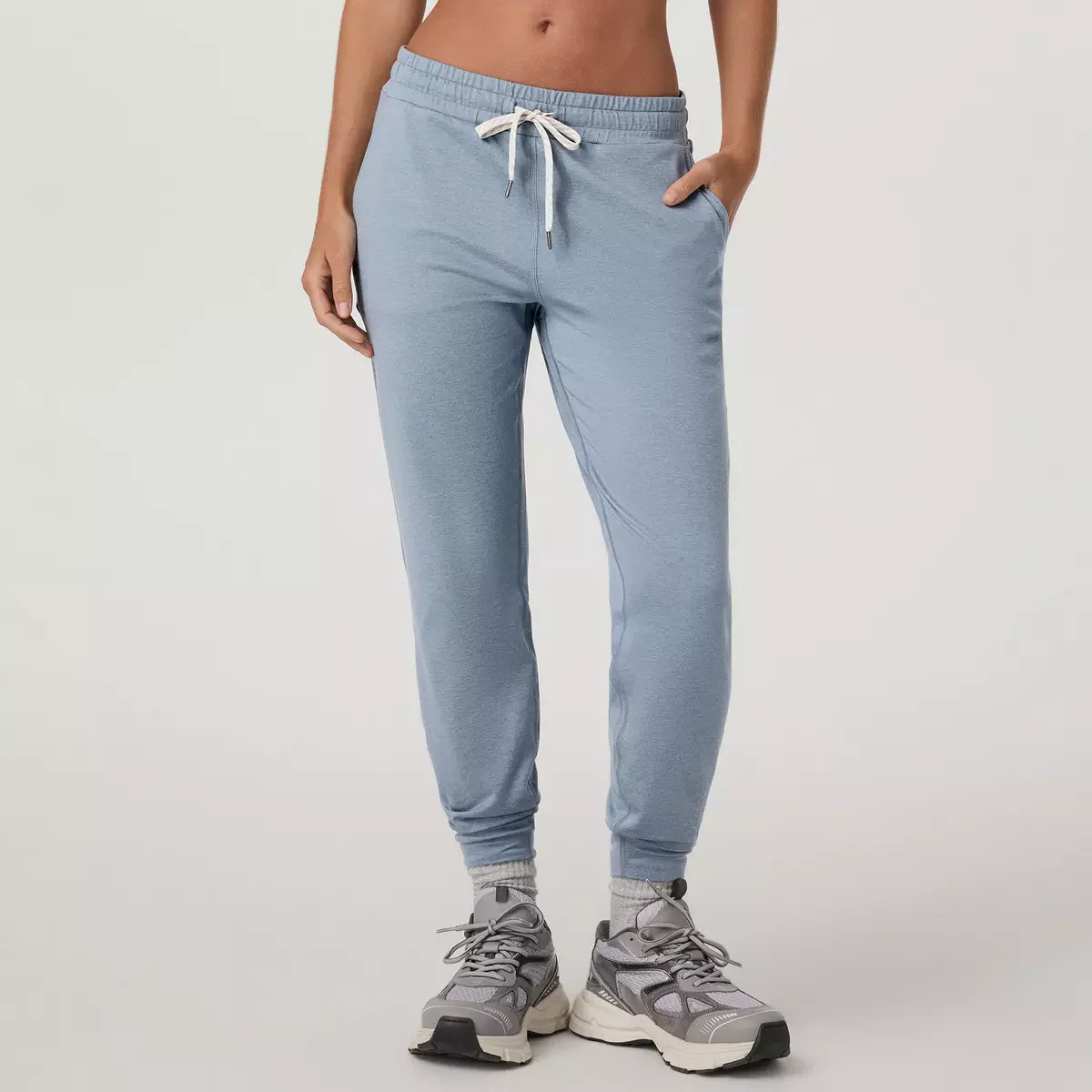 Vuori Performance Jogger Women's - Image 3
