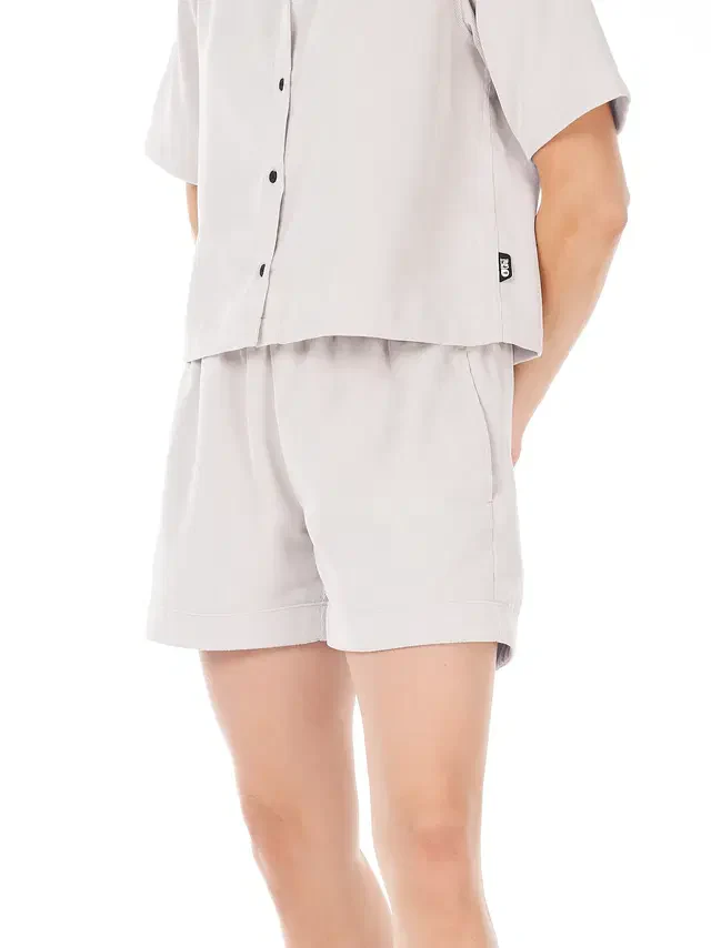 Picture Sesia Cord Short Women's