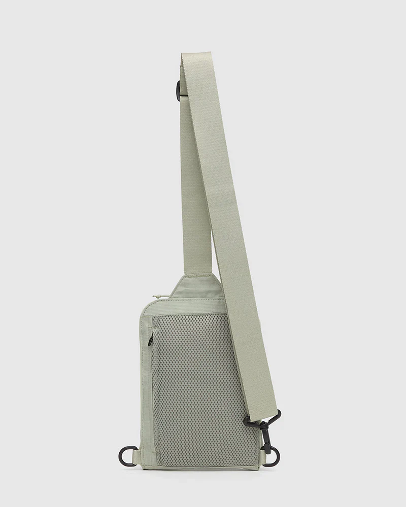 Tentree Newport Sport Sling - Image 9