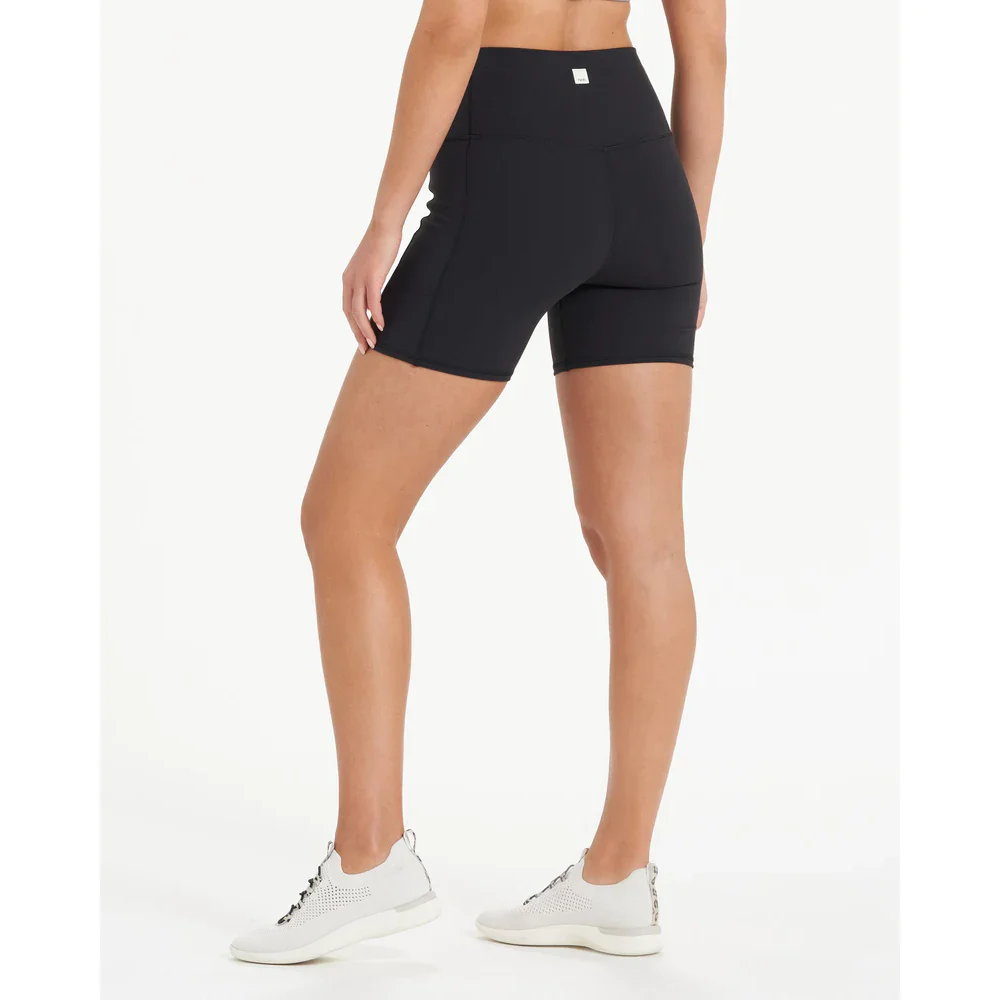 Vuori Studio Pocket Short Women's - Image 2